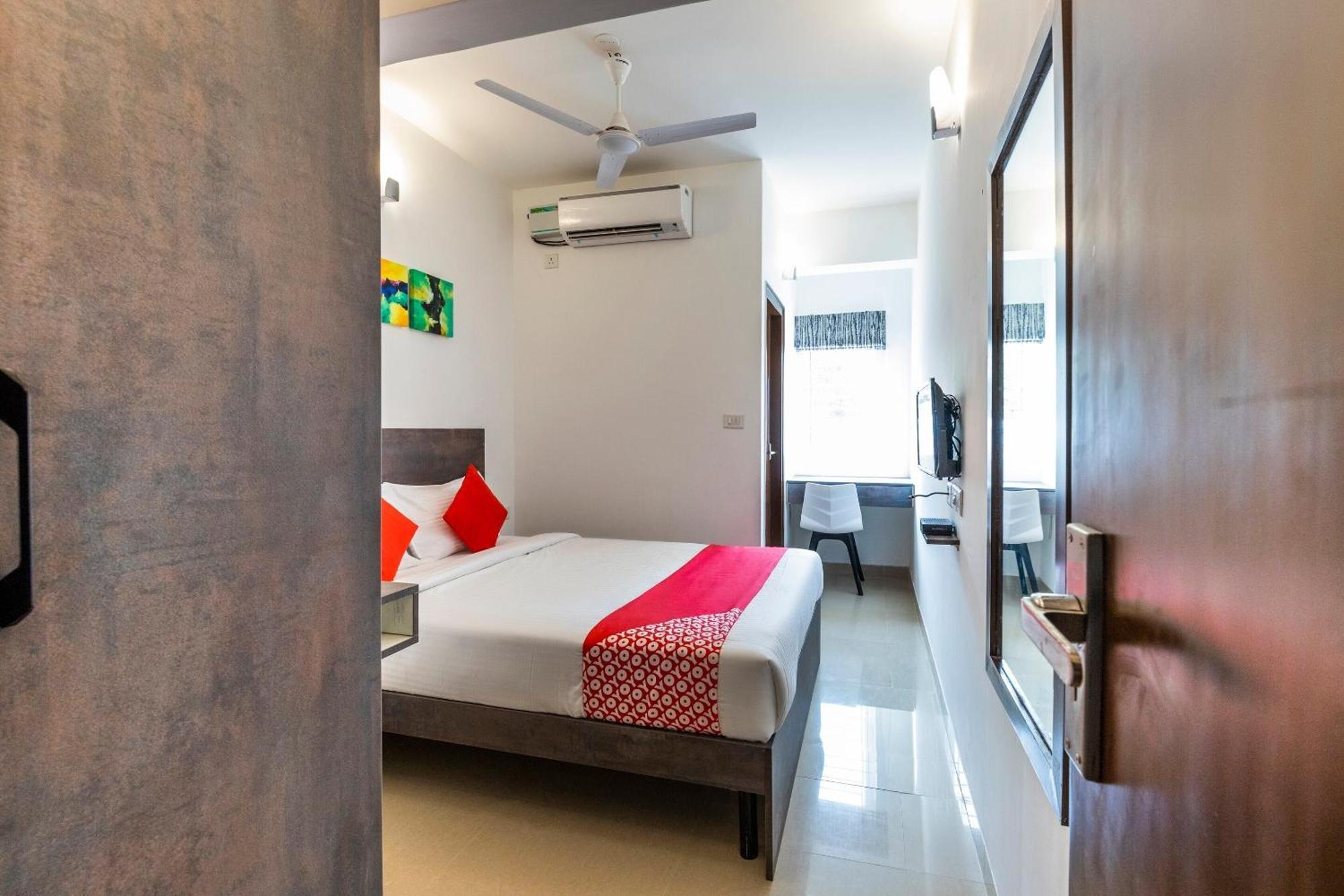 Hotel Super Townhouse Hebbal Bengalúr Exteriér fotografie
